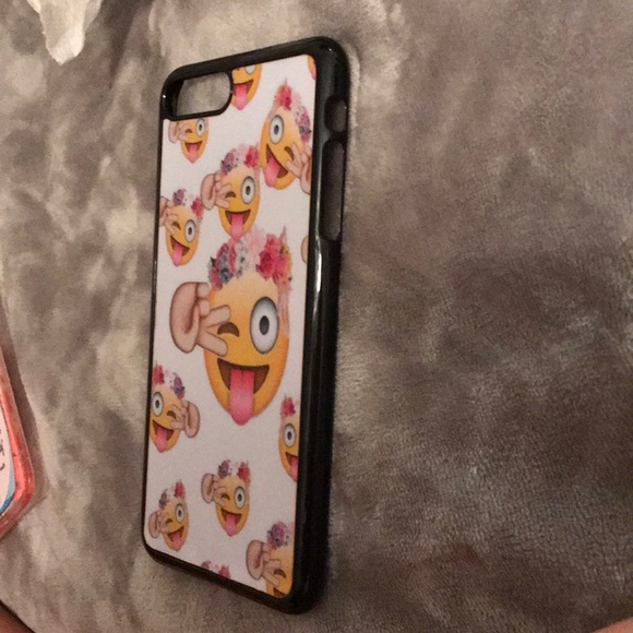 iPhone case - Picture 3 of 3